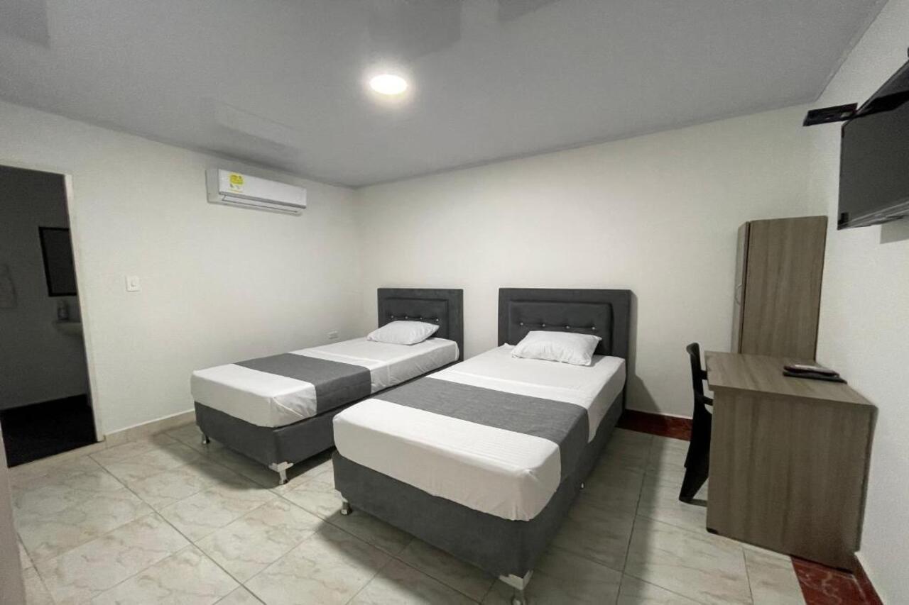 Hotel Neiva Urdaneta Exterior photo